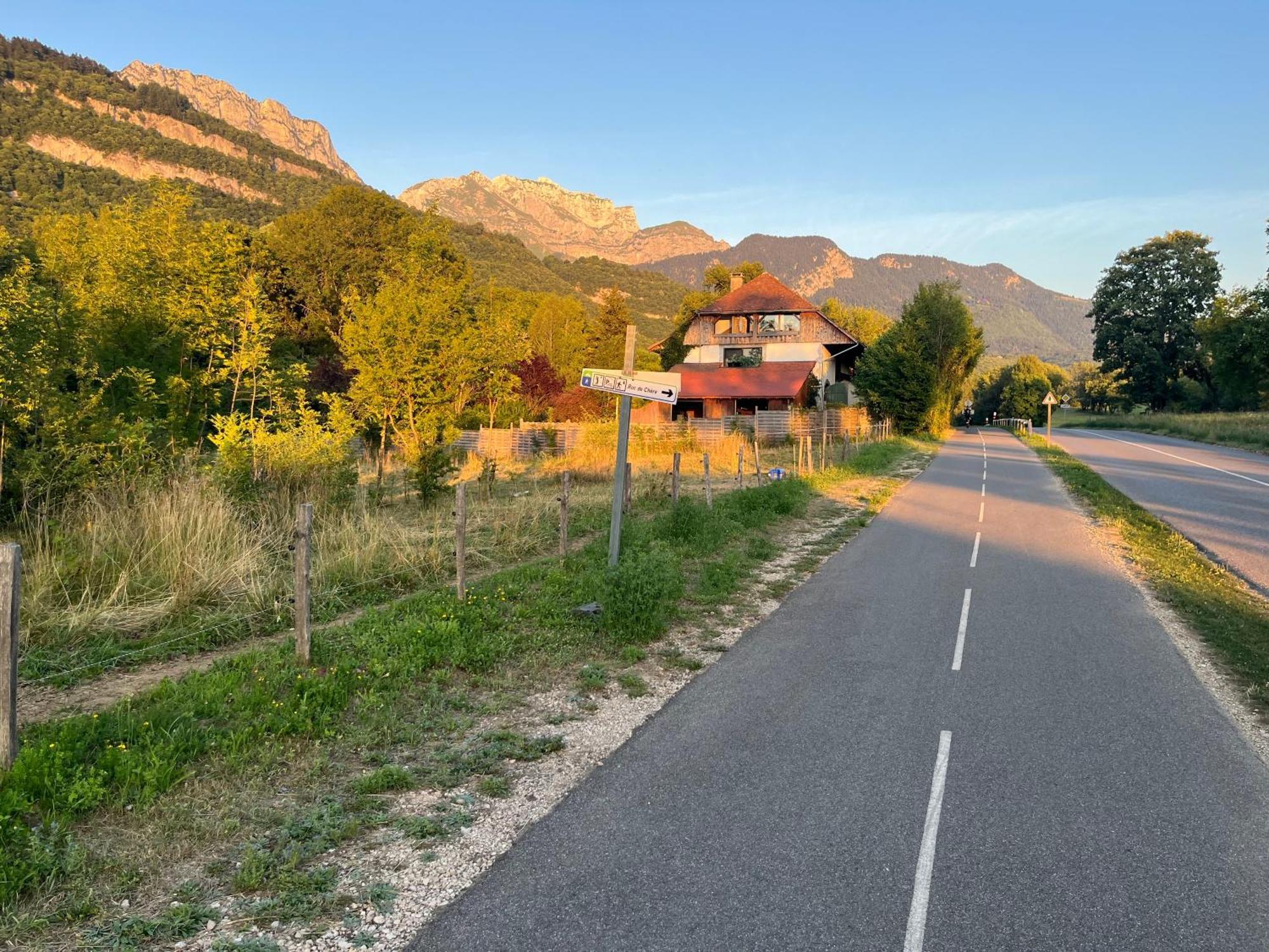 Entre Lac D'Annecy Et Montagnes, Golf Et Parapente A Pieds Talloires Cameră foto